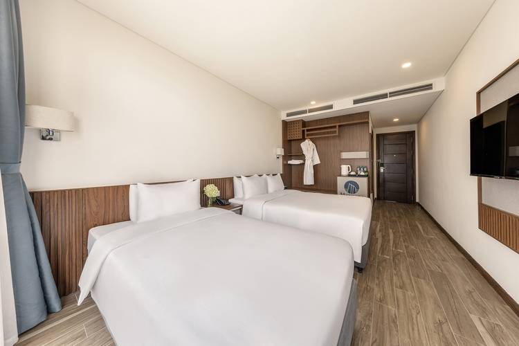 Mangata Beachfront Hotel Danang