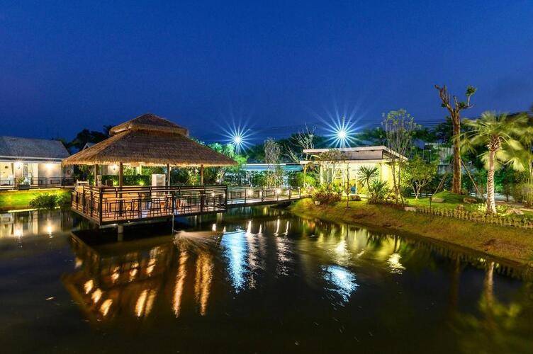 Loftpical Resort