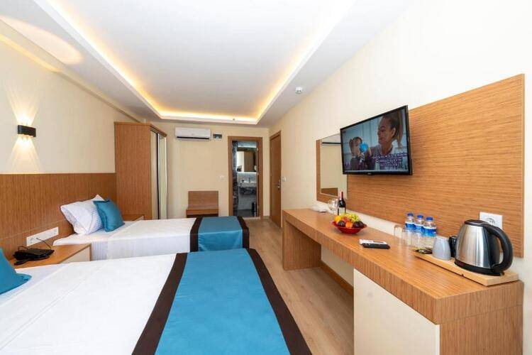 Diamond Luxury Hotel
