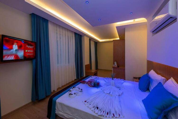 Diamond Luxury Hotel