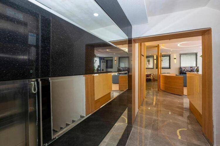 Diamond Luxury Hotel