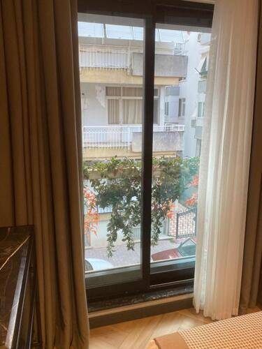 In The Middle Hotel
