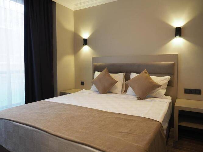 Zenia Hotel