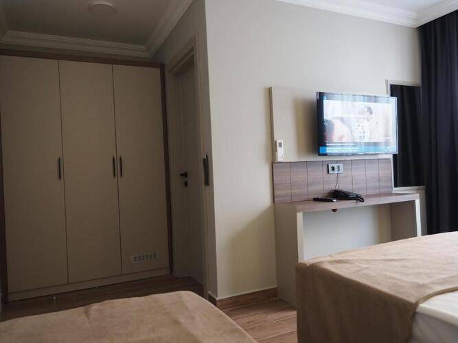 Zenia Hotel