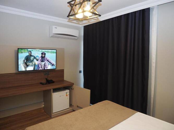 Zenia Hotel