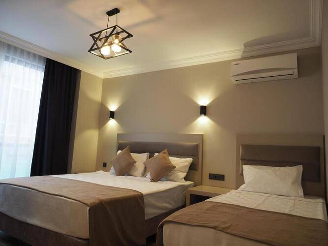 Zenia Hotel