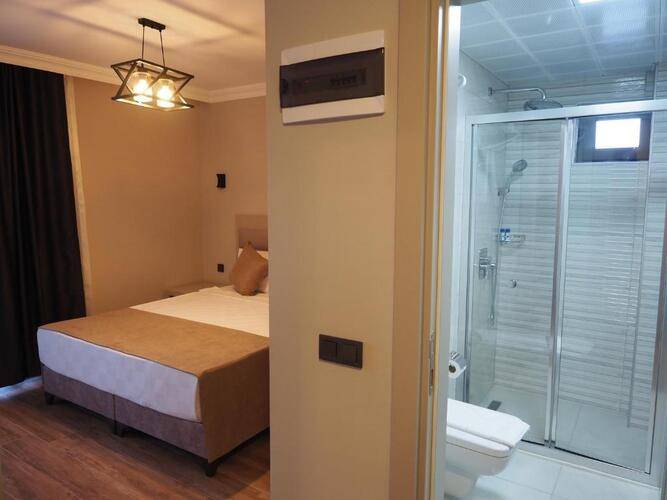 Zenia Hotel
