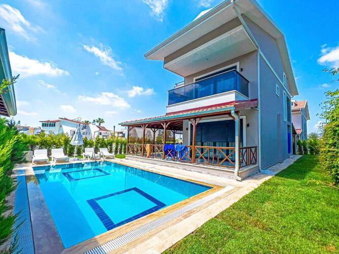 Paradise Town Villa Cordelia