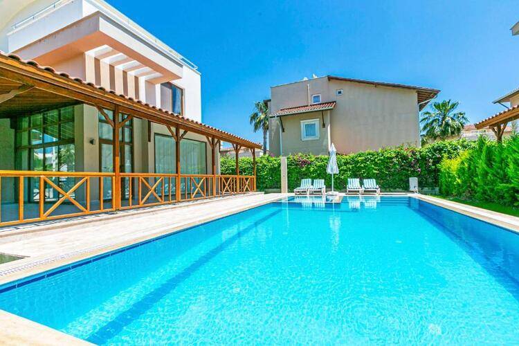 Paradise Town Villa Beliza