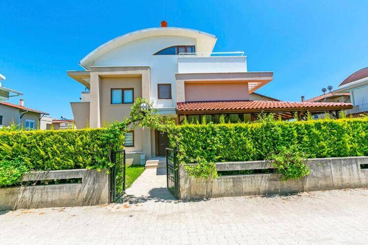 Paradise Town Villa Beliza