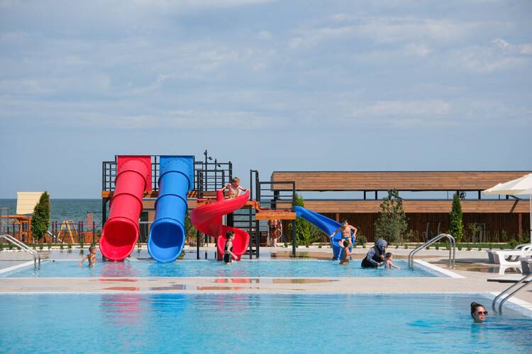 Ramina Derbent Resort