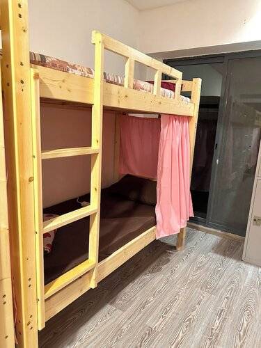 Heartland Hostel