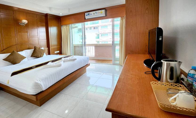 Chalita House