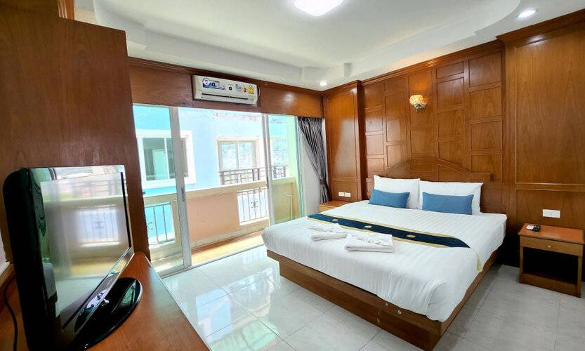 Chalita House