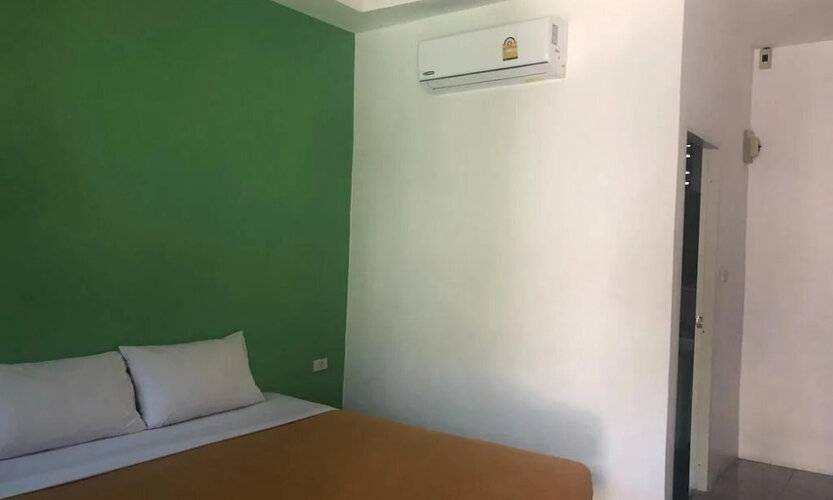 C & N Hotel