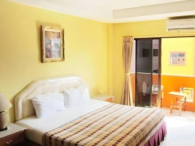 Robin's Nest Guesthouse & Restaurant