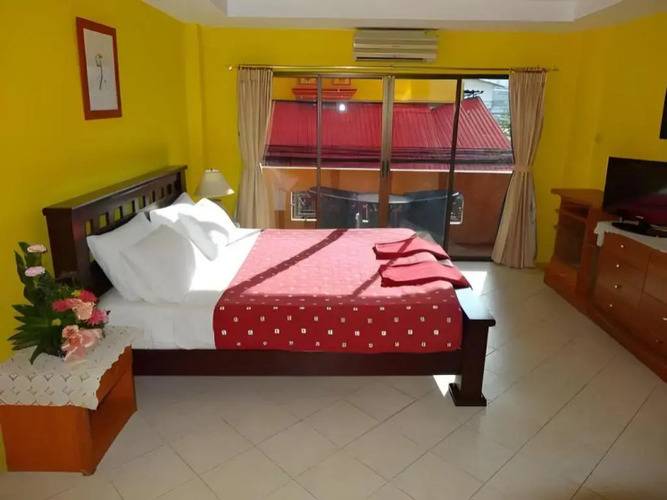 Robin's Nest Guesthouse & Restaurant