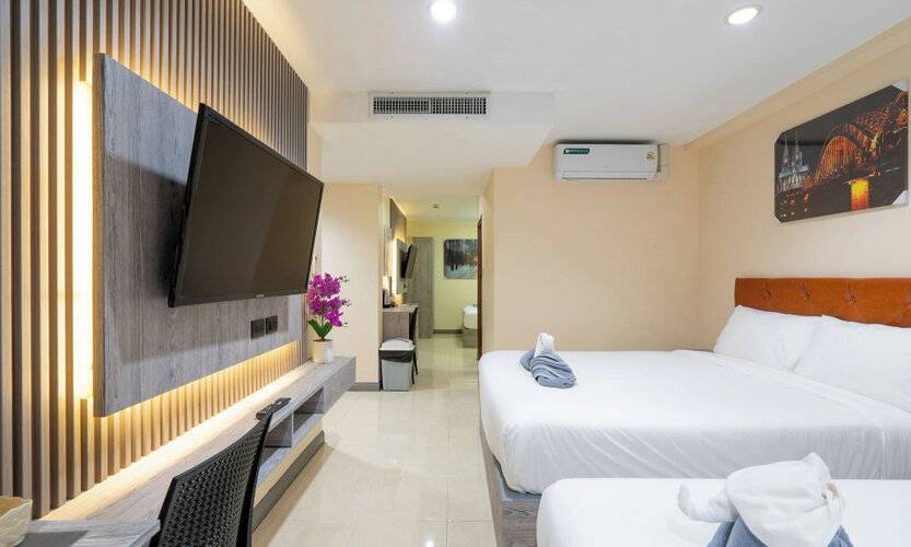 Square One Hotel Patong