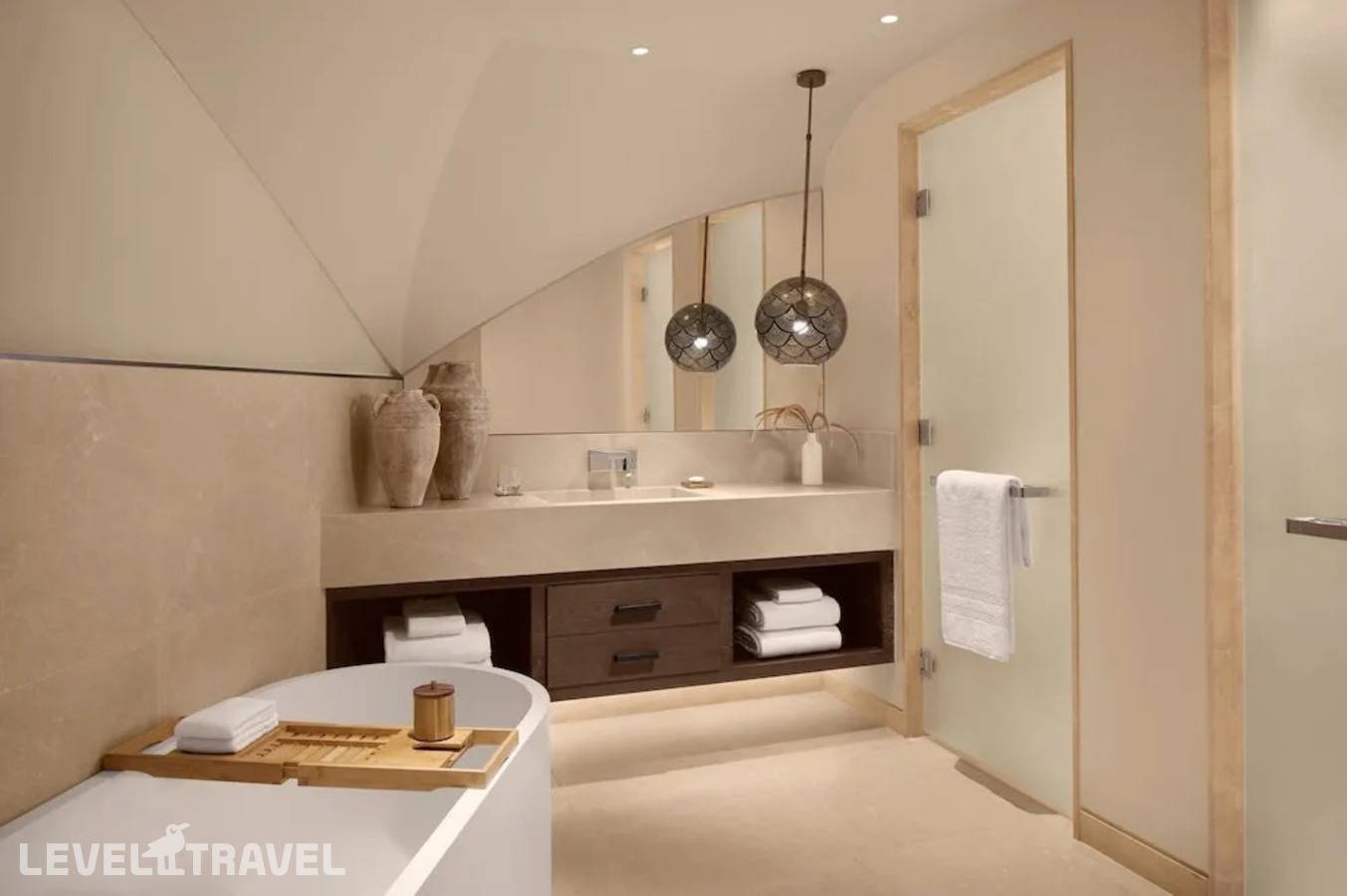 фотографии отеля Nujuma, A Ritz-Carlton Reserve в Саудовская Аравия(о. Уммахат) - фото №14