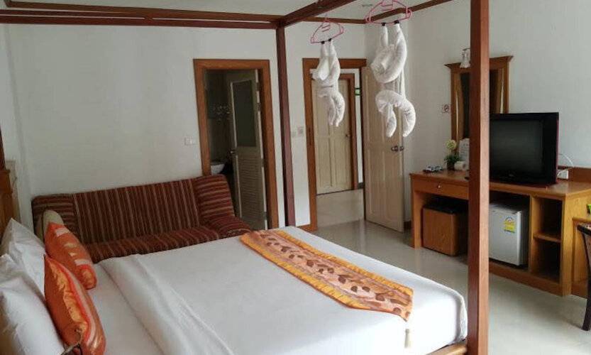 Park Eden Hotel