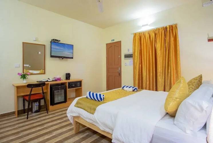 Paguro Beach Inn