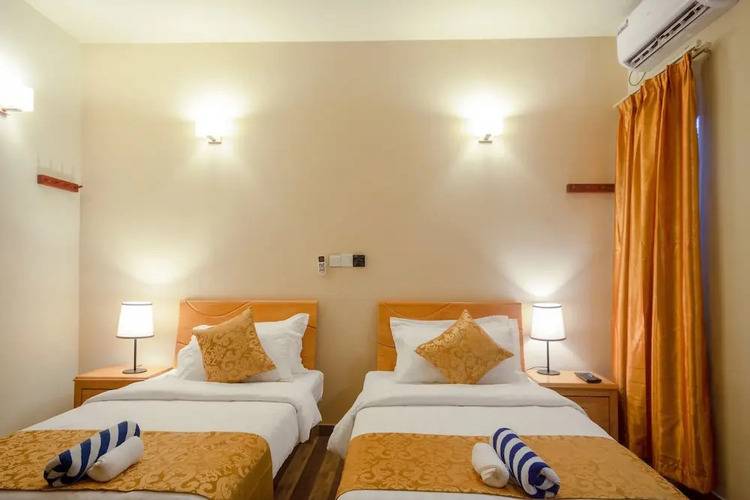 Paguro Beach Inn