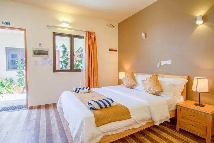 Paguro Beach Inn