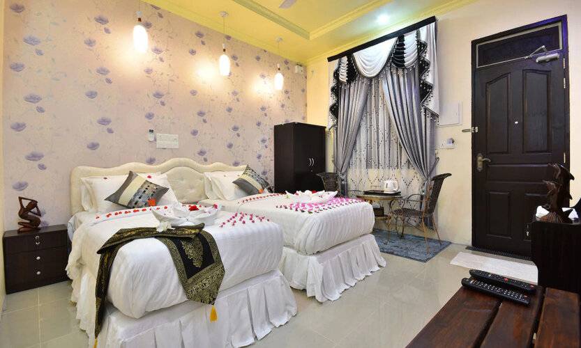 Holiday Haven Ukulhas