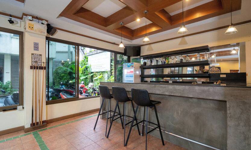 Patong Central Hotel And Apartment