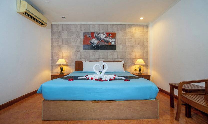 Patong Central Hotel And Apartment