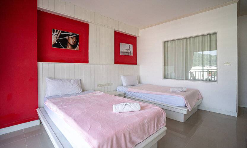 Santi White House Patong Hotel