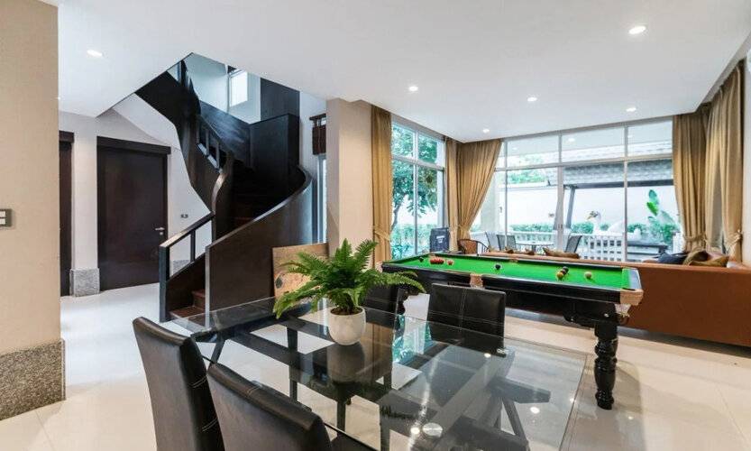 Anb Pool Villa In Pattaya
