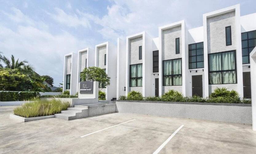 Barayan Place
