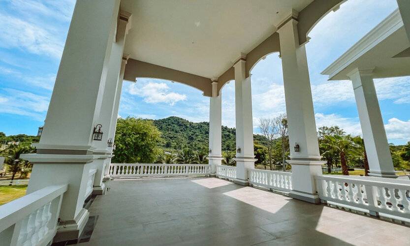 Grand Lord Hotel & Residence