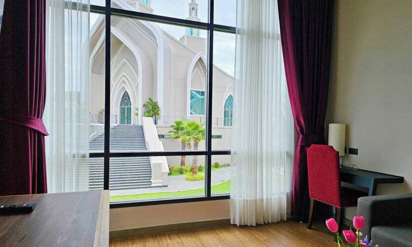 Grand Lord Hotel & Residence