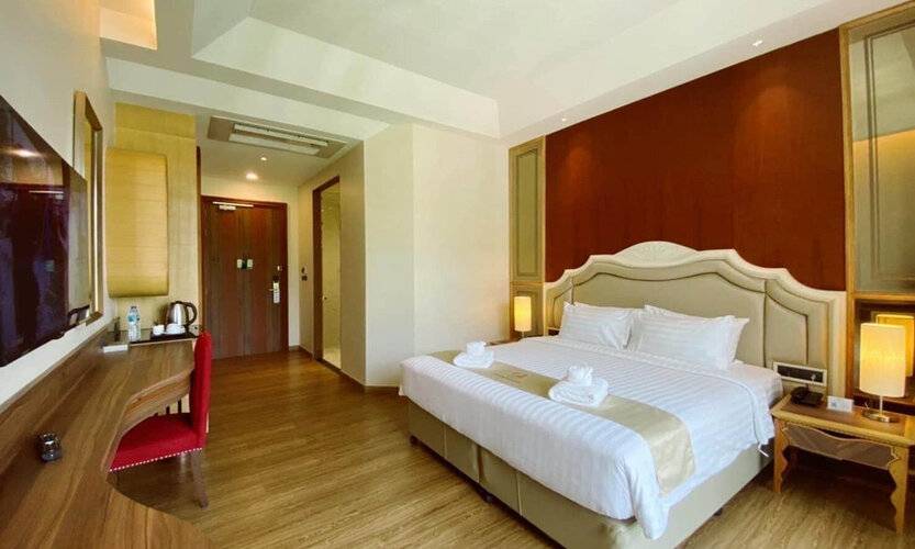 Grand Lord Hotel & Residence