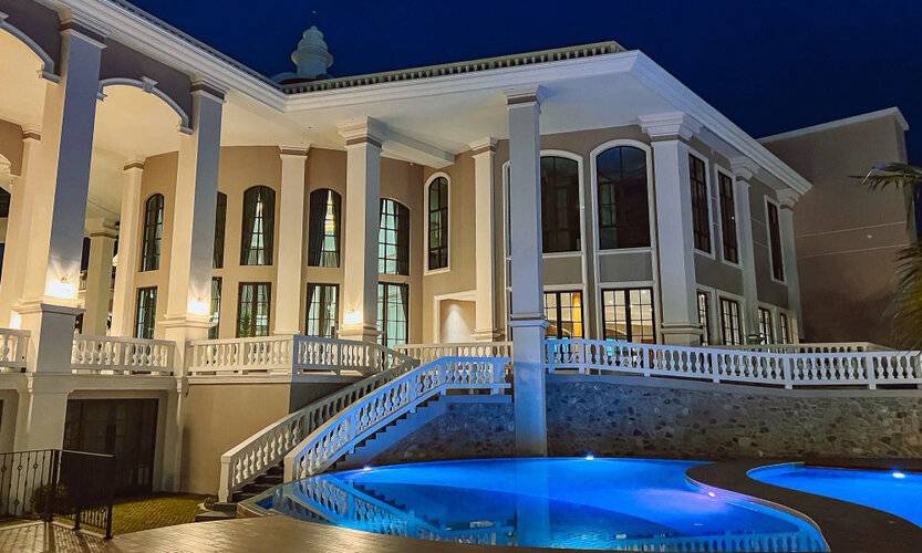 Grand Lord Hotel & Residence