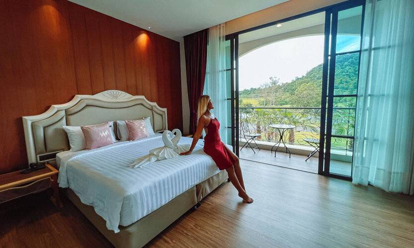 Grand Lord Hotel & Residence