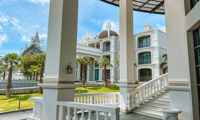 Grand Lord Hotel & Residence