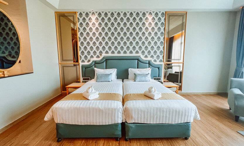 Grand Lord Hotel & Residence