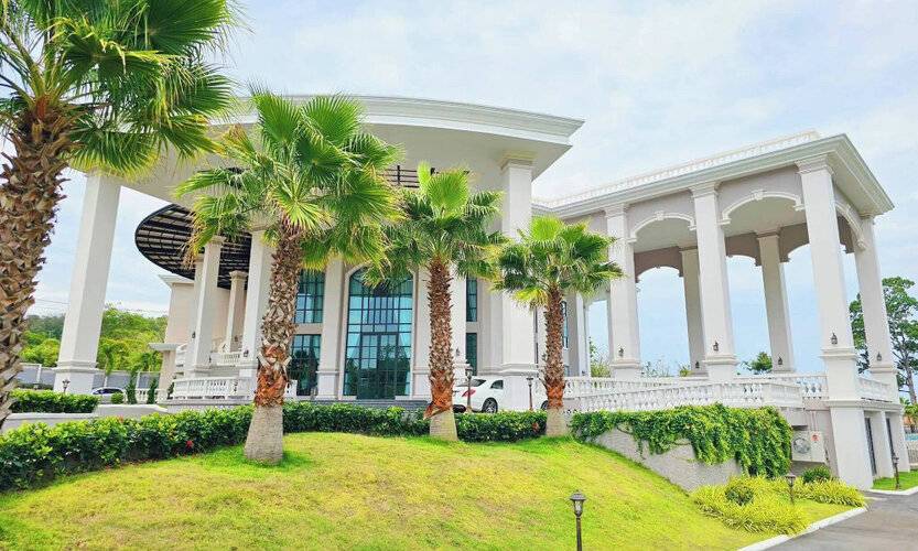 Grand Lord Hotel & Residence