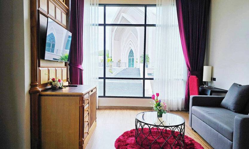Grand Lord Hotel & Residence