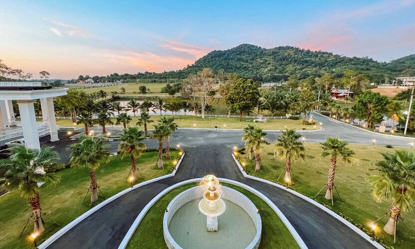 Grand Lord Hotel & Residence