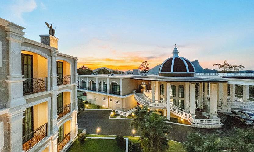 Grand Lord Hotel & Residence