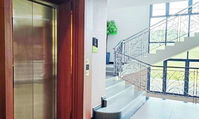 Grand Lord Hotel & Residence