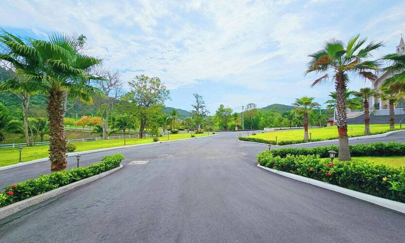 Grand Lord Hotel & Residence