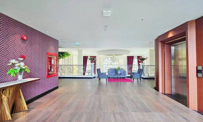 Grand Lord Hotel & Residence