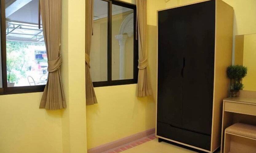 Tj Guesthouse