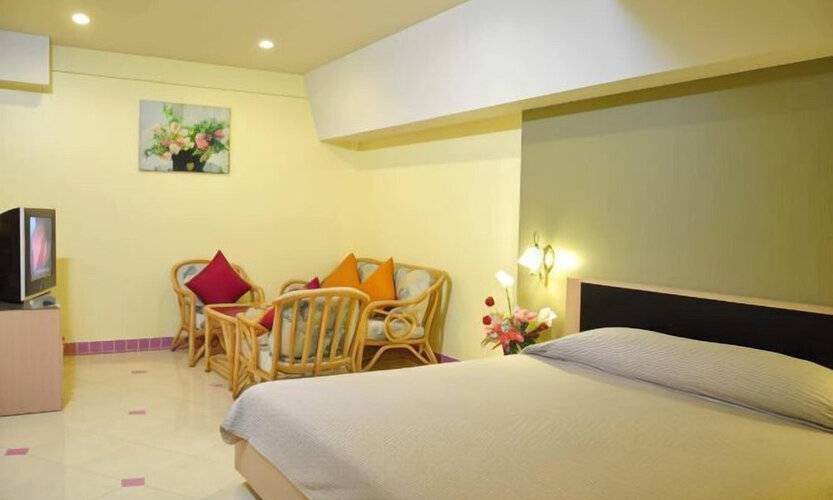 Tj Guesthouse