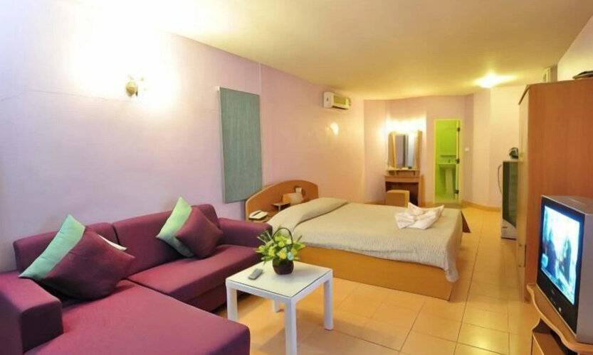 Tj Guesthouse